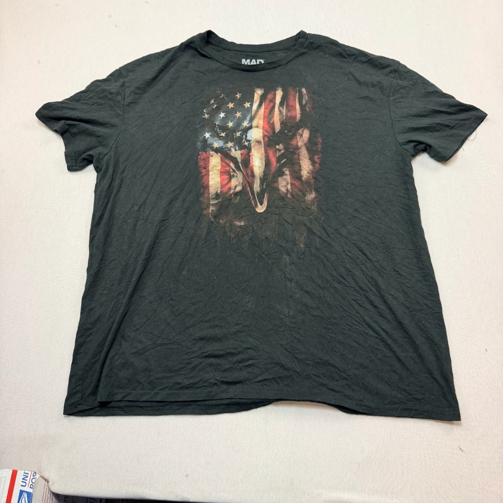 Mad Engine T-Shirt Mens 2XL Black Excellent American Flag Bald Eagle Graphic